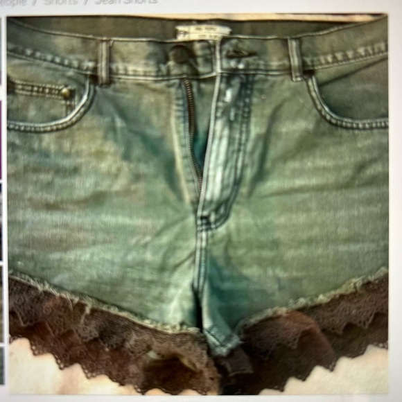 THREE pairs of FREE PEOPLE sz 30 denim shorts in very good pre owned condition. - Picture 9 of 11